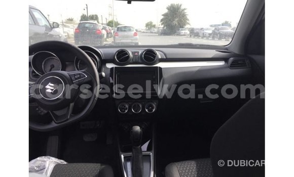 Acheter Import Voiture Suzuki Swift Blanc à Import - Dubai, East Mahé Acheter Import Voiture Suzuki Swift Blanc à Import - Dubai, East Mahé