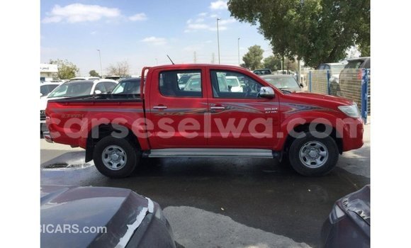 Acheter Import Voiture Toyota Hilux Rouge à Import - Dubai, East Mahé Acheter Import Voiture Toyota Hilux Rouge à Import - Dubai, East Mahé