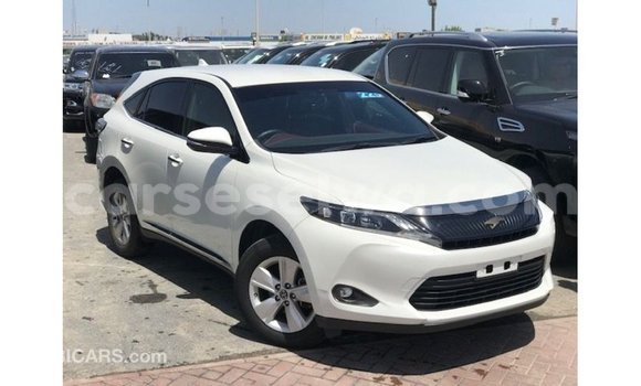 Buy Import Toyota Harrier White Car in Import - Dubai in East Mahé Buy Import Toyota Harrier White Car in Import - Dubai in East Mahé