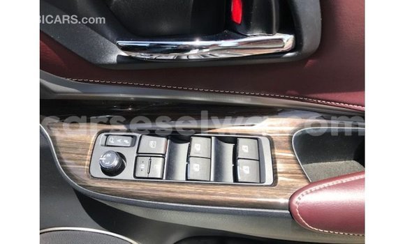 Buy Import Toyota Harrier White Car in Import - Dubai in East Mahé Buy Import Toyota Harrier White Car in Import - Dubai in East Mahé