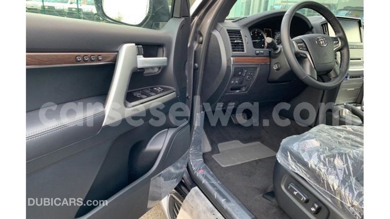 Big with watermark toyota land cruiser east mahe import dubai 6709