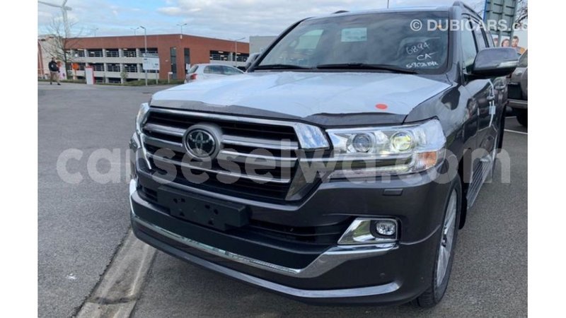 Big with watermark toyota land cruiser east mahe import dubai 6709