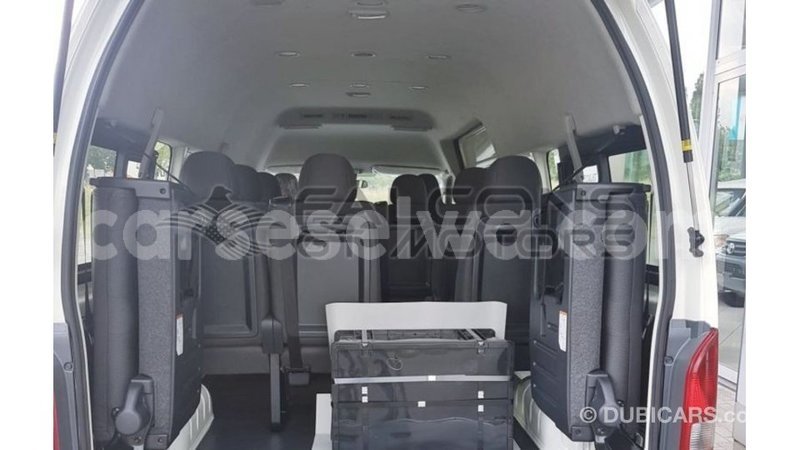 Big with watermark toyota hiace east mahe import dubai 6719