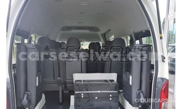 Buy Import Toyota Hiace White Car in Import - Dubai in East Mahé Buy Import Toyota Hiace White Car in Import - Dubai in East Mahé