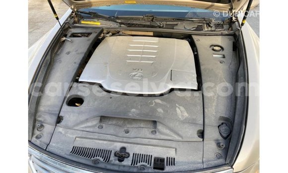Acheter Import Voiture Lexus LS Autre à Import - Dubai, East Mahé Acheter Import Voiture Lexus LS Autre à Import - Dubai, East Mahé