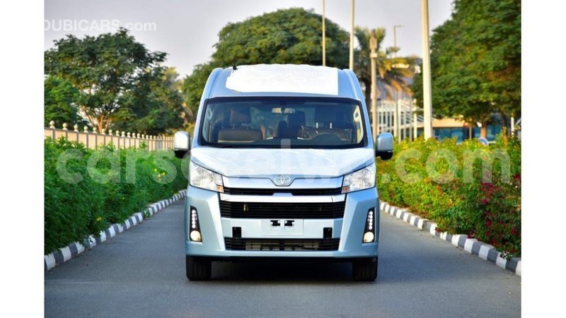 Big with watermark toyota hiace east mahe import dubai 6724
