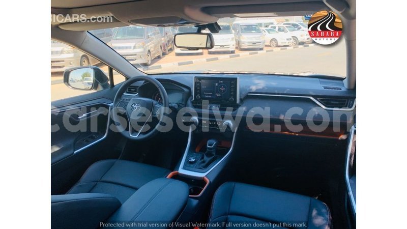 Big with watermark toyota ade east mahe import dubai 6725