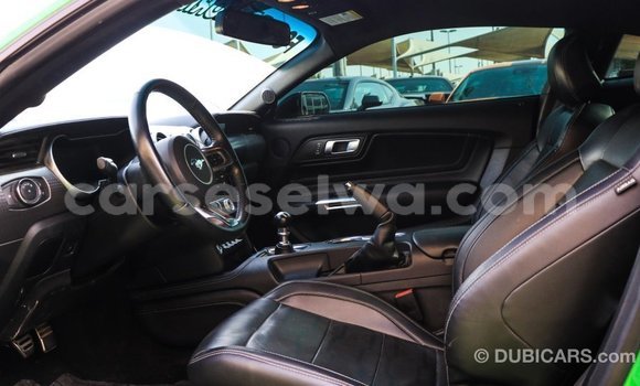 Acheter Import Voiture Ford Mustang Vert à Import - Dubai, East Mahé Acheter Import Voiture Ford Mustang Vert à Import - Dubai, East Mahé