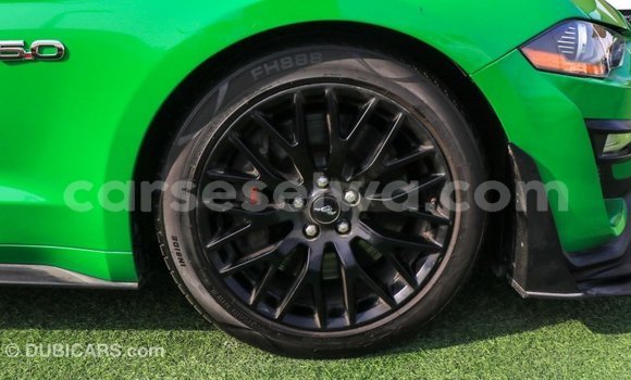 Acheter Import Voiture Ford Mustang Vert à Import - Dubai, East Mahé Acheter Import Voiture Ford Mustang Vert à Import - Dubai, East Mahé