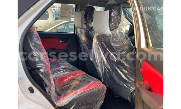 Buy Import Toyota Fortuner White Car in Import - Dubai in East Mahé Buy Import Toyota Fortuner White Car in Import - Dubai in East Mahé