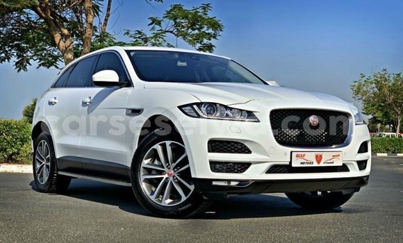 Acheter Import Voiture Jaguar F-Pace Blanc à Import - Dubai, East Mahé