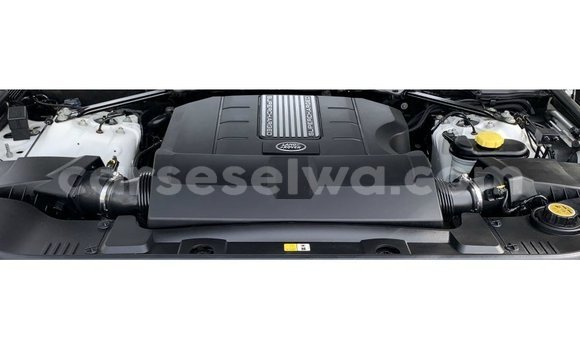 Buy Import Land Rover Range Rover White Car in Import - Dubai in East Mahé Buy Import Land Rover Range Rover White Car in Import - Dubai in East Mahé