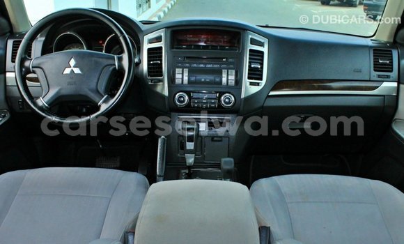 Buy Import Mitsubishi Pajero Brown Car in Import - Dubai in East Mahé Buy Import Mitsubishi Pajero Brown Car in Import - Dubai in East Mahé