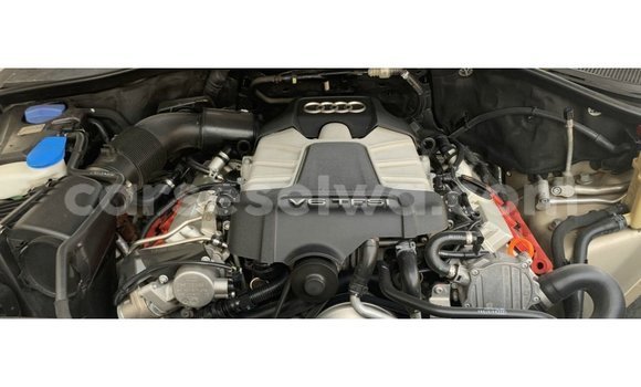 Buy Import Audi Q7 Other Car in Import - Dubai in East Mahé Buy Import Audi Q7 Other Car in Import - Dubai in East Mahé