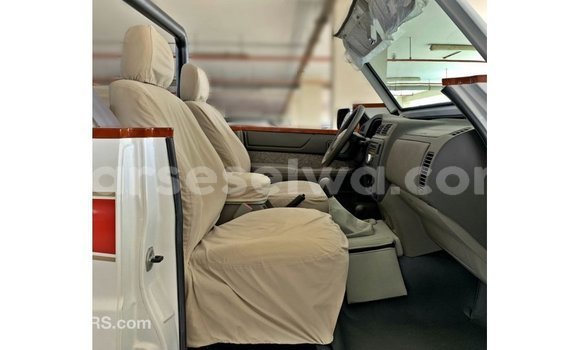 Buy Import Nissan Patrol White Car in Import - Dubai in East Mahé Buy Import Nissan Patrol White Car in Import - Dubai in East Mahé