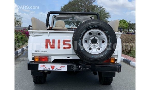 Buy Import Nissan Patrol White Car in Import - Dubai in East Mahé Buy Import Nissan Patrol White Car in Import - Dubai in East Mahé