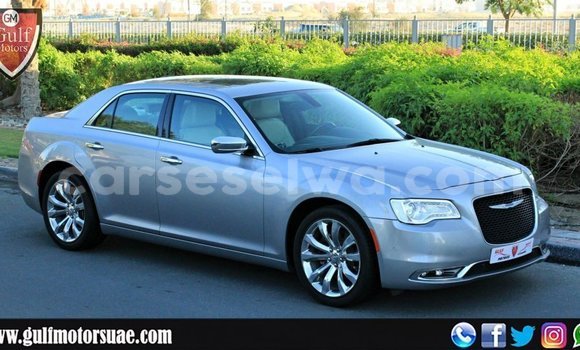 Buy Import Chrysler 300 Other Car in Import - Dubai in East Mahé