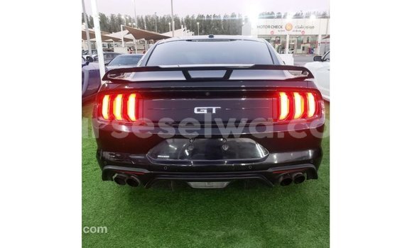 Acheter Import Voiture Ford Mustang Noir à Import - Dubai, East Mahé Acheter Import Voiture Ford Mustang Noir à Import - Dubai, East Mahé