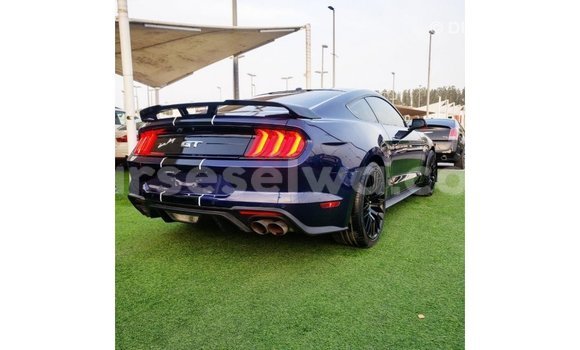 Acheter Import Voiture Ford Mustang Bleu à Import - Dubai, East Mahé Acheter Import Voiture Ford Mustang Bleu à Import - Dubai, East Mahé