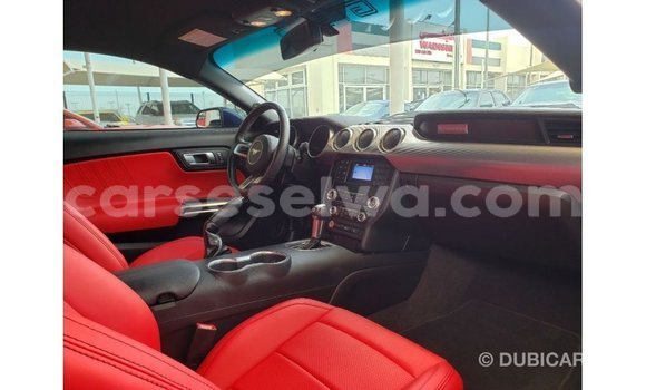 Acheter Import Voiture Ford Mustang Bleu à Import - Dubai, East Mahé Acheter Import Voiture Ford Mustang Bleu à Import - Dubai, East Mahé