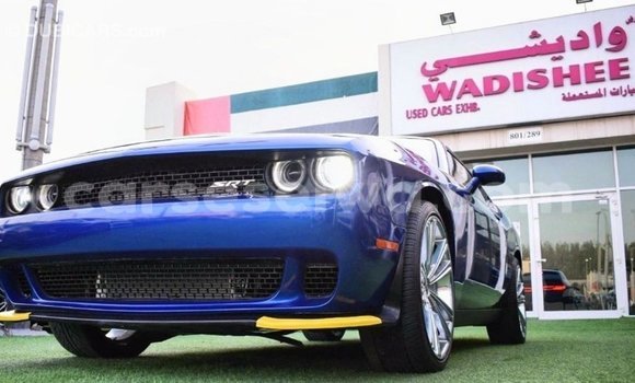 Acheter Import Voiture Dodge Challenger Bleu à Import - Dubai, East Mahé Acheter Import Voiture Dodge Challenger Bleu à Import - Dubai, East Mahé