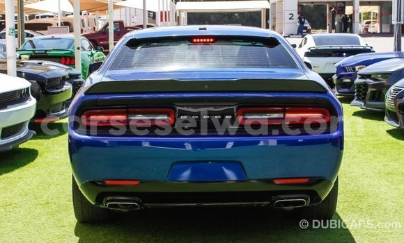 Acheter Import Voiture Dodge Challenger Bleu à Import - Dubai, East Mahé Acheter Import Voiture Dodge Challenger Bleu à Import - Dubai, East Mahé