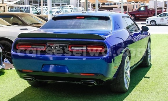 Acheter Import Voiture Dodge Challenger Bleu à Import - Dubai, East Mahé Acheter Import Voiture Dodge Challenger Bleu à Import - Dubai, East Mahé
