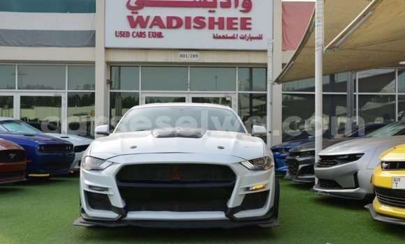Buy Import Ford Mustang White Car in Import - Dubai in East Mahé