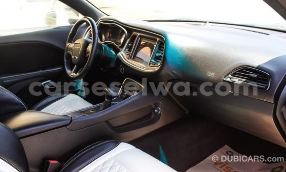 Buy Import Dodge Challenger White Car in Import - Dubai in East Mahé Buy Import Dodge Challenger White Car in Import - Dubai in East Mahé