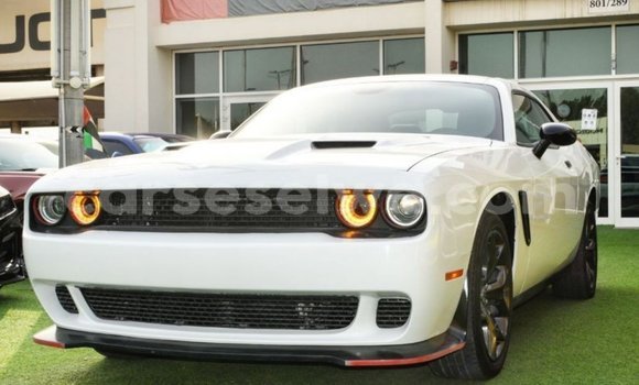 Buy Import Dodge Challenger White Car in Import - Dubai in East Mahé Buy Import Dodge Challenger White Car in Import - Dubai in East Mahé