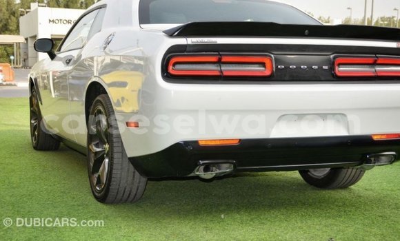 Buy Import Dodge Challenger White Car in Import - Dubai in East Mahé Buy Import Dodge Challenger White Car in Import - Dubai in East Mahé