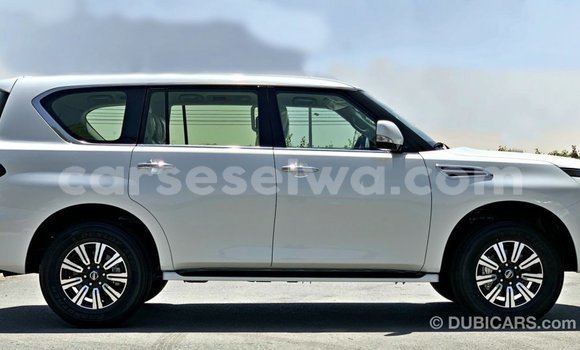 Buy Import Nissan Patrol White Car in Import - Dubai in East Mahé Buy Import Nissan Patrol White Car in Import - Dubai in East Mahé
