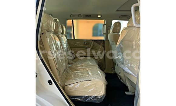 Buy Import Nissan Patrol White Car in Import - Dubai in East Mahé Buy Import Nissan Patrol White Car in Import - Dubai in East Mahé