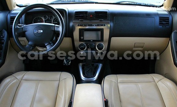 Buy Import Hummer H3 Black Car in Import - Dubai in East Mahé Buy Import Hummer H3 Black Car in Import - Dubai in East Mahé