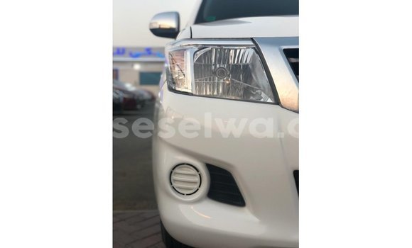 Buy Import Toyota Hilux White Car in Import - Dubai in East Mahé Buy Import Toyota Hilux White Car in Import - Dubai in East Mahé