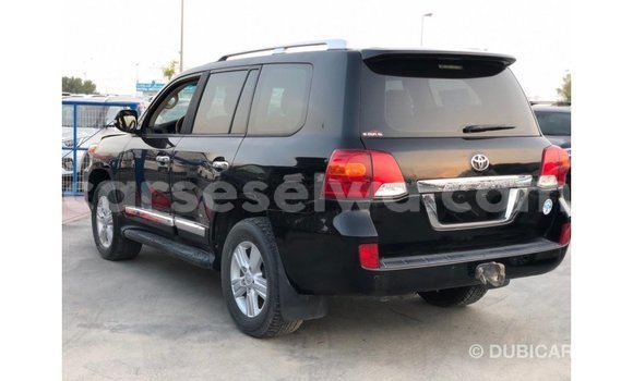 Buy Import Toyota Land Cruiser Black Car in Import - Dubai in East Mahé Buy Import Toyota Land Cruiser Black Car in Import - Dubai in East Mahé