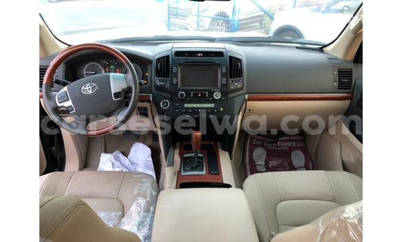 Buy Import Toyota Land Cruiser Black Car in Import - Dubai in East Mahé Buy Import Toyota Land Cruiser Black Car in Import - Dubai in East Mahé