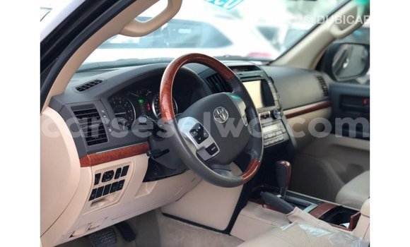 Buy Import Toyota Land Cruiser Black Car in Import - Dubai in East Mahé Buy Import Toyota Land Cruiser Black Car in Import - Dubai in East Mahé