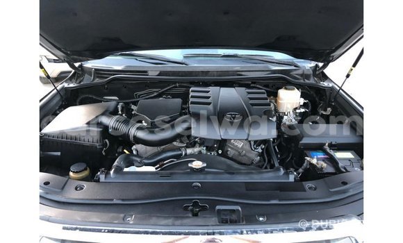 Buy Import Toyota Land Cruiser Black Car in Import - Dubai in East Mahé Buy Import Toyota Land Cruiser Black Car in Import - Dubai in East Mahé