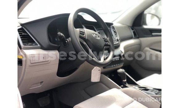 Buy Import Hyundai Tucson Black Car in Import - Dubai in East Mahé Buy Import Hyundai Tucson Black Car in Import - Dubai in East Mahé