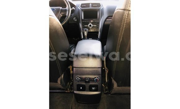 Buy Import Ford Explorer Other Car in Import - Dubai in East Mahé Buy Import Ford Explorer Other Car in Import - Dubai in East Mahé