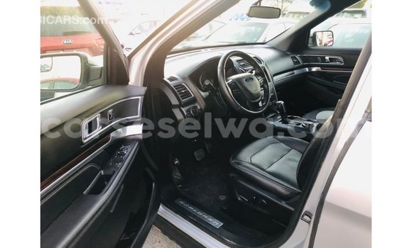 Buy Import Ford Explorer Other Car in Import - Dubai in East Mahé Buy Import Ford Explorer Other Car in Import - Dubai in East Mahé