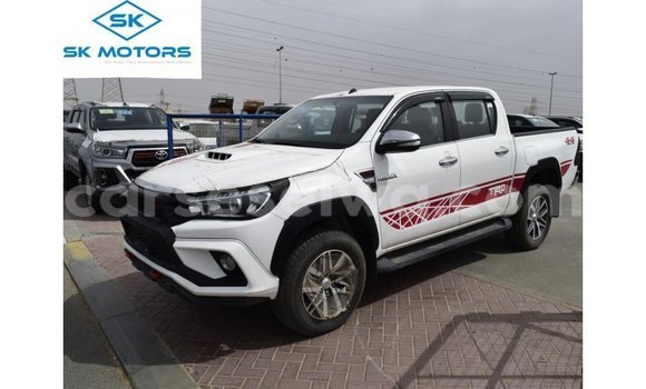 Buy Import Toyota Hilux White Car in Import - Dubai in East Mahé