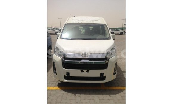 Buy Import Toyota Hiace White Car in Import - Dubai in East Mahé Buy Import Toyota Hiace White Car in Import - Dubai in East Mahé
