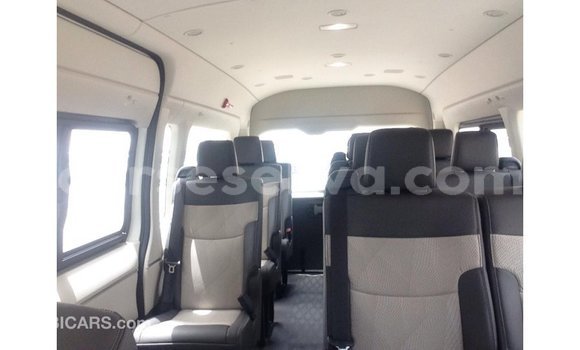 Buy Import Toyota Hiace White Car in Import - Dubai in East Mahé Buy Import Toyota Hiace White Car in Import - Dubai in East Mahé
