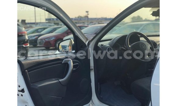Buy Import Renault Duster White Car in Import - Dubai in East Mahé Buy Import Renault Duster White Car in Import - Dubai in East Mahé