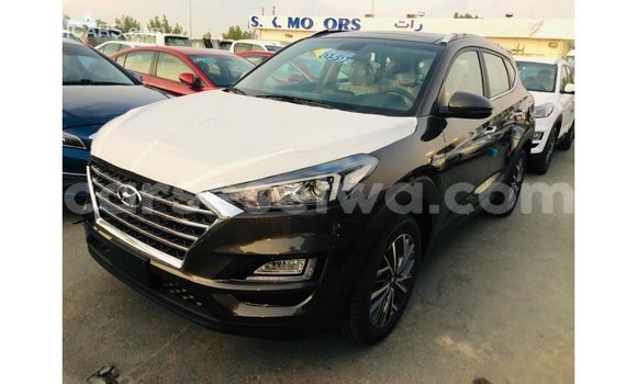 Buy Import Hyundai Tucson Brown Car in Import - Dubai in East Mahé Buy Import Hyundai Tucson Brown Car in Import - Dubai in East Mahé