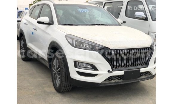 Buy Import Hyundai Tucson White Car in Import - Dubai in East Mahé Buy Import Hyundai Tucson White Car in Import - Dubai in East Mahé