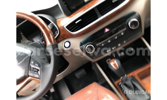 Buy Import Hyundai Tucson White Car in Import - Dubai in East Mahé Buy Import Hyundai Tucson White Car in Import - Dubai in East Mahé