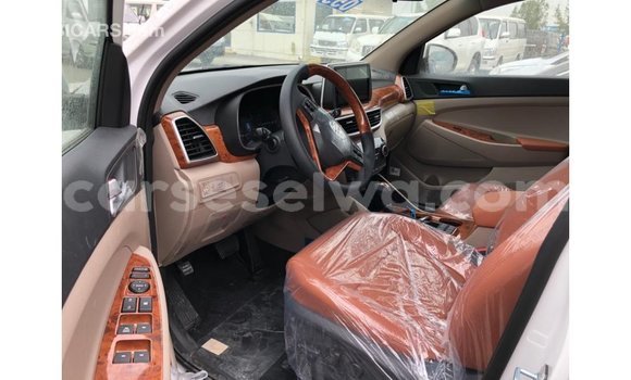 Buy Import Hyundai Tucson White Car in Import - Dubai in East Mahé Buy Import Hyundai Tucson White Car in Import - Dubai in East Mahé